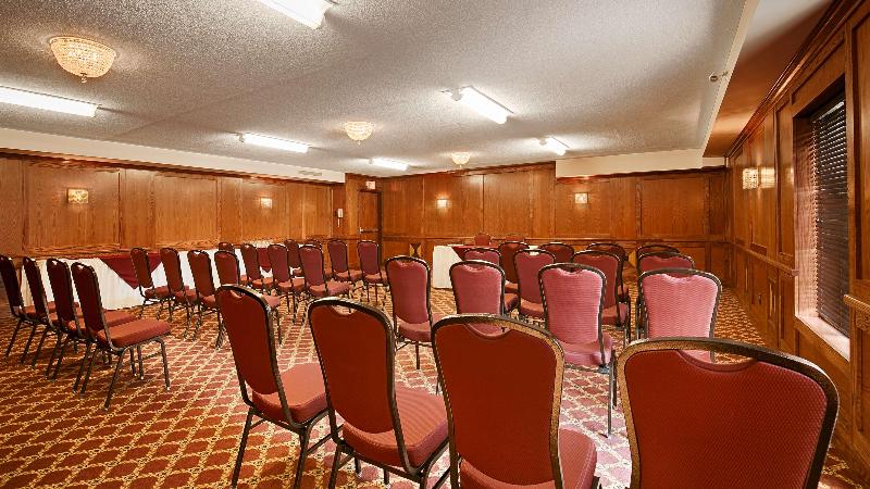 Отель Best Western Plus Cobourg Inn & Convention Centre