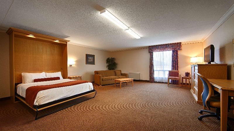 Отель Best Western Plus Cobourg Inn & Convention Centre