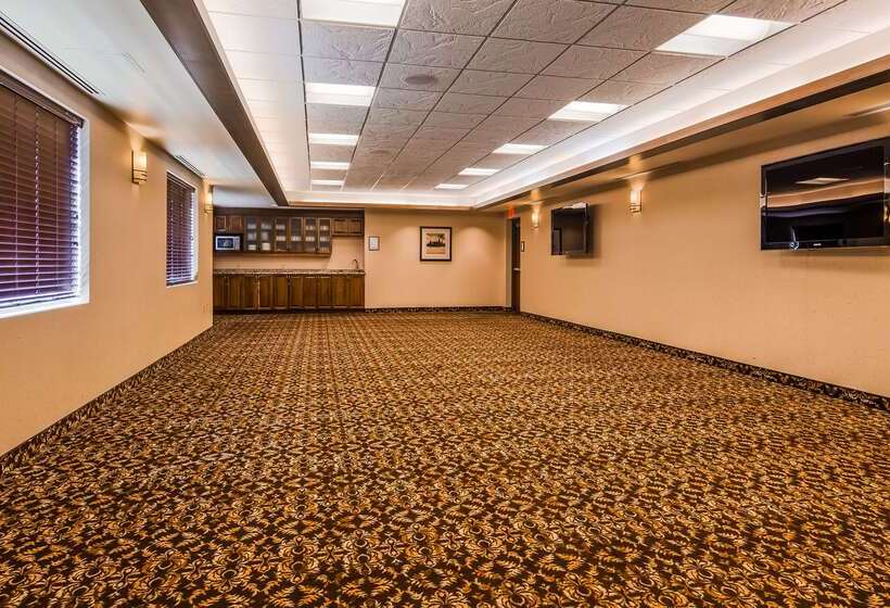 Best Western Plus Dryden Hotel and Conference Centre