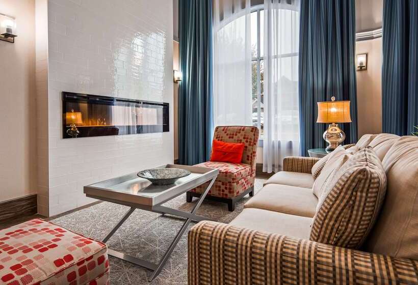 Отель Best Western Plus Regency Inn And Conference Centre