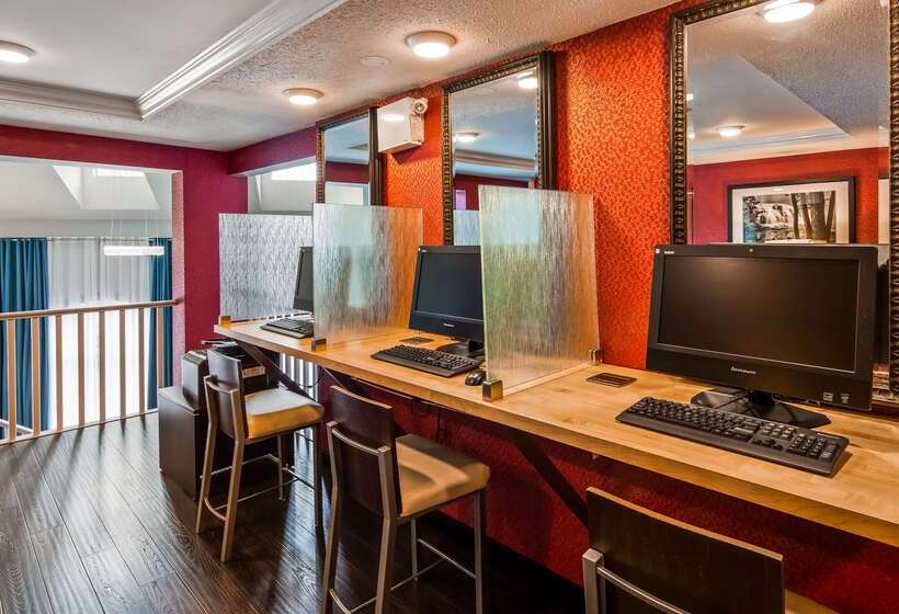 בית מלון כפרי Best Western Plus Regency Inn And Conference Centre