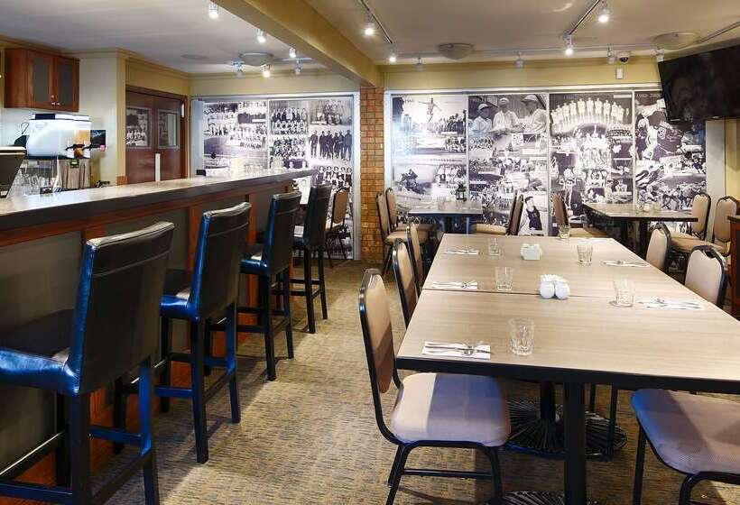 בית מלון כפרי Best Western Plus Regency Inn And Conference Centre