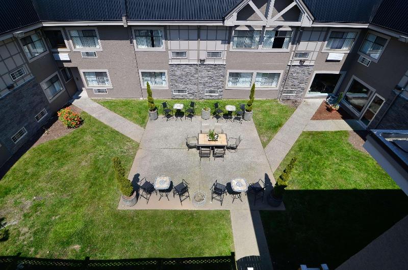 Отель Best Western Plus Regency Inn And Conference Centre