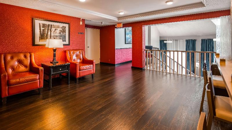 Отель Best Western Plus Regency Inn And Conference Centre