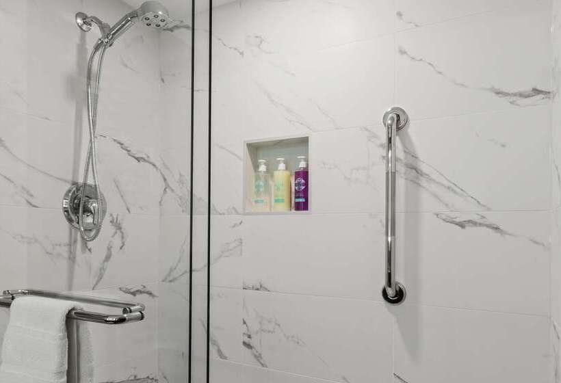 Best Western Premier Calgary Plaza Hotel & Conference Centre