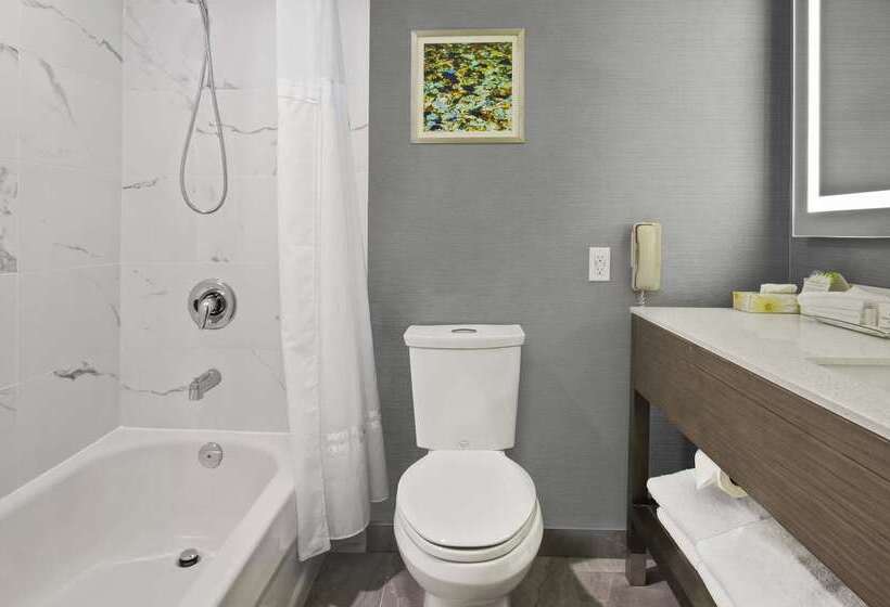 Best Western Premier Calgary Plaza Hotel & Conference Centre