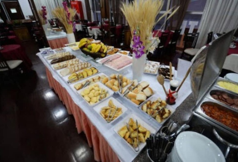 בית מלון כפרי Caravelle Palace