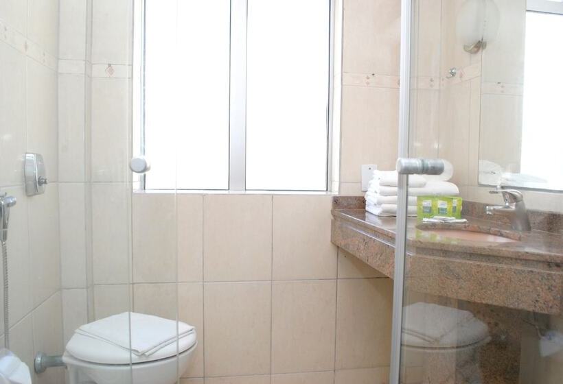 בית מלון כפרי Caravelle Palace