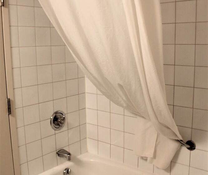 Hotel Charlottetown Inn & Conference Centre