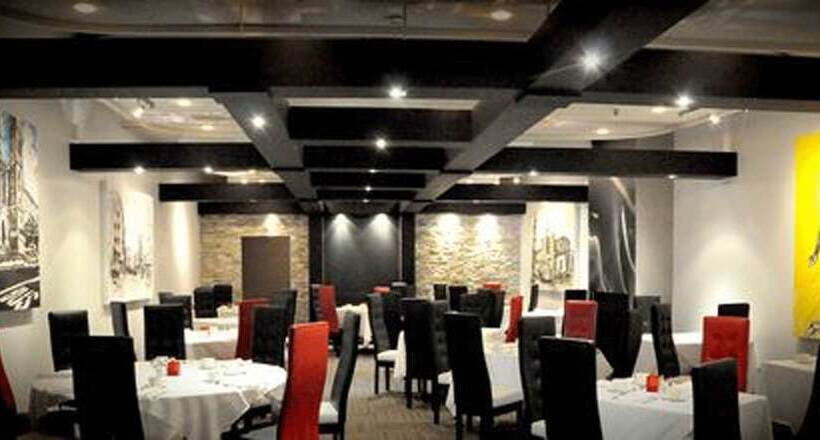 호텔 Chicoutimi, Affilié à Hyvi