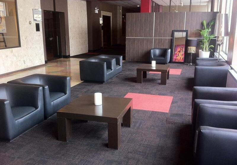 Отель Chicoutimi, Affilié à Hyvi