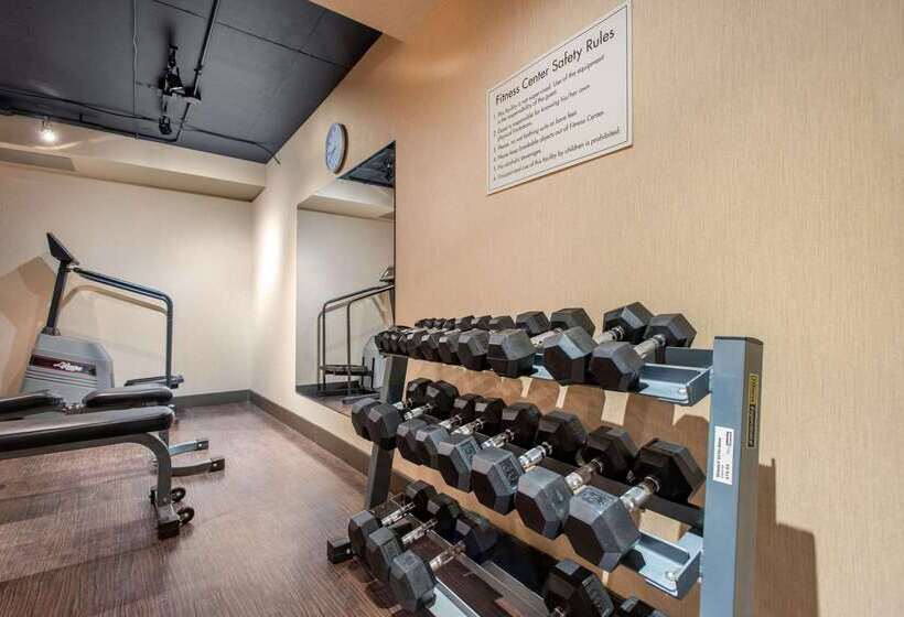 Clarion Hotel & Suites