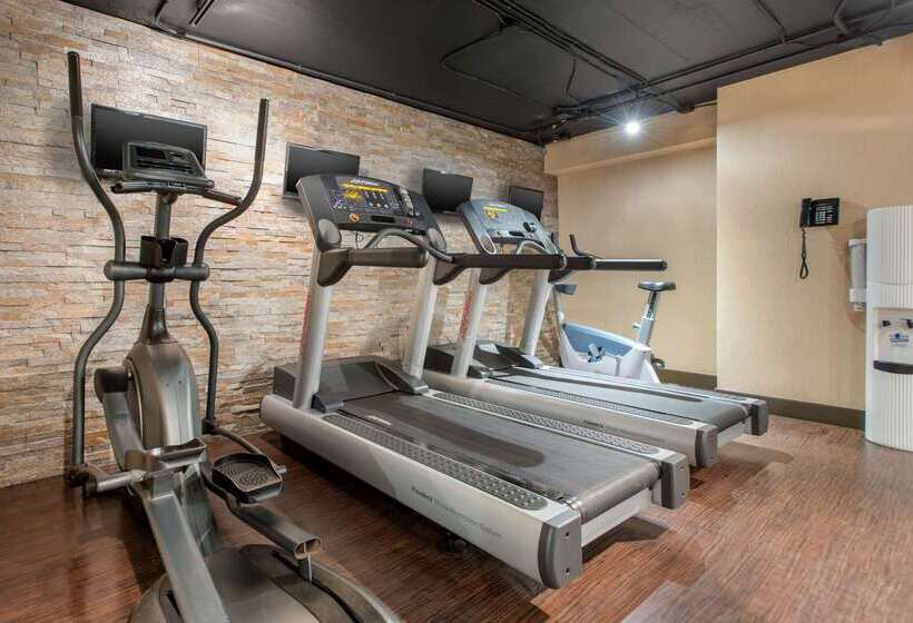 Clarion Hotel & Suites