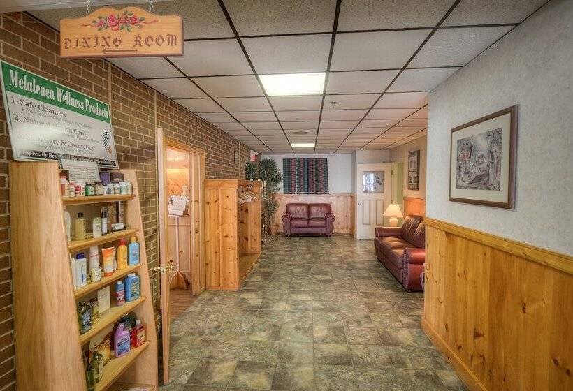 酒店 Claymore Inn And Suites