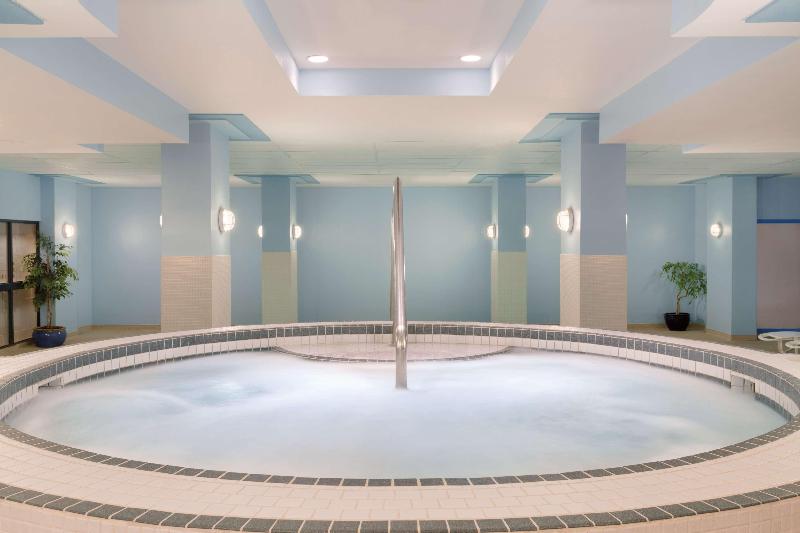 Coast Edmonton Plaza Hotel By Apa