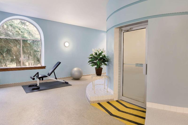 Coast Edmonton Plaza Hotel By Apa