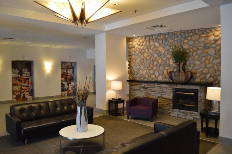 Coast Edmonton Plaza Hotel By Apa