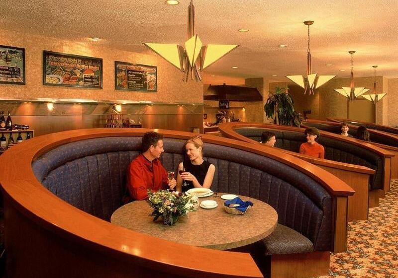 Coast Edmonton Plaza Hotel By Apa