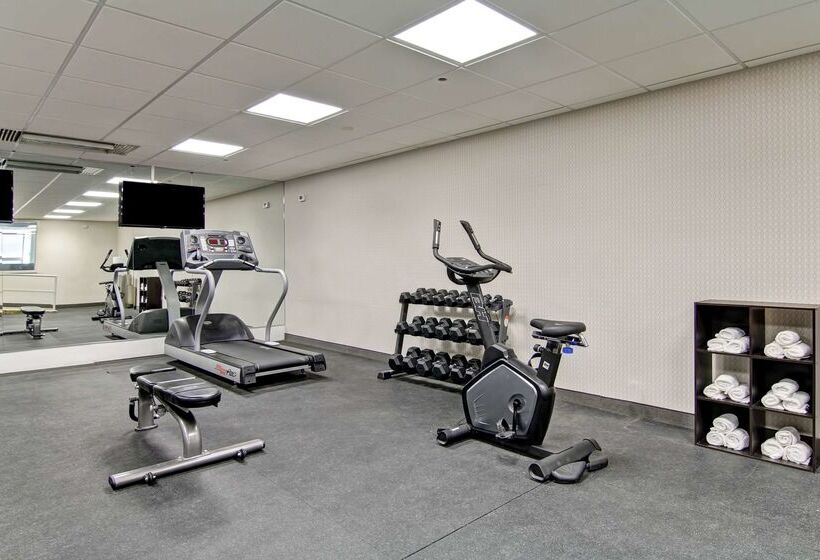 Radisson Hotel & Conference Centre Edmonton