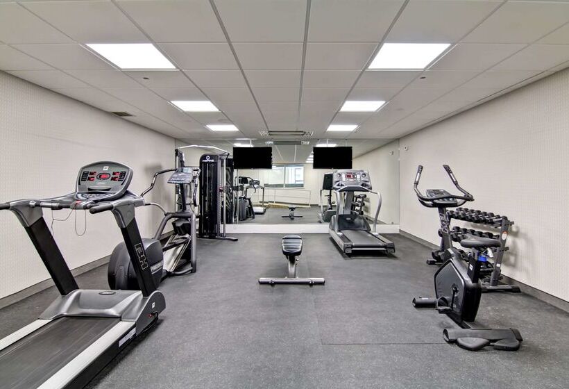 Radisson Hotel & Conference Centre Edmonton