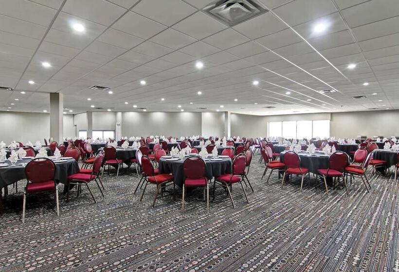 Radisson Hotel & Conference Centre Edmonton