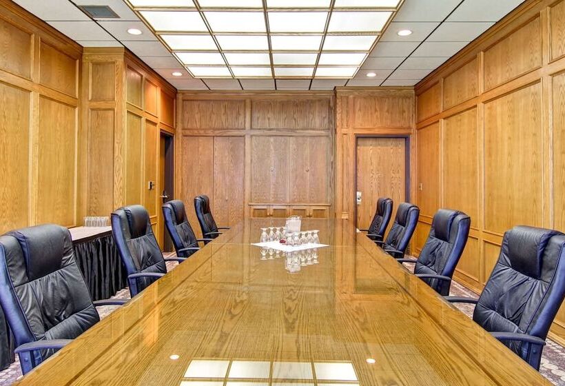 Radisson Hotel & Conference Centre Edmonton