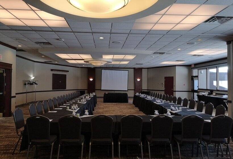 Radisson Hotel & Conference Centre Edmonton