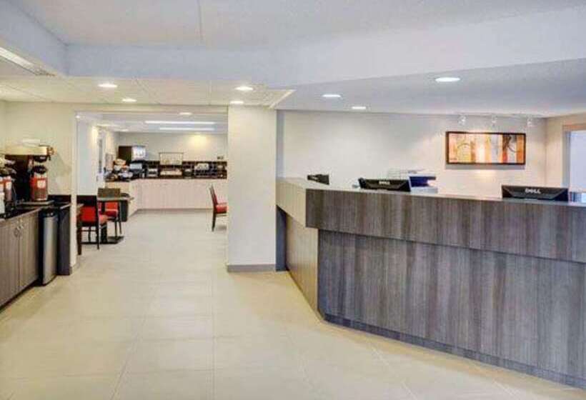 فندق Quality Inn