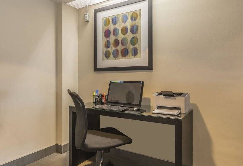 فندق Comfort Inn