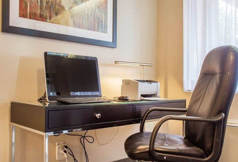 فندق Comfort Inn