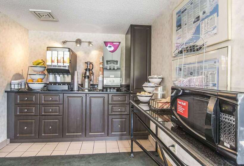 فندق Comfort Inn