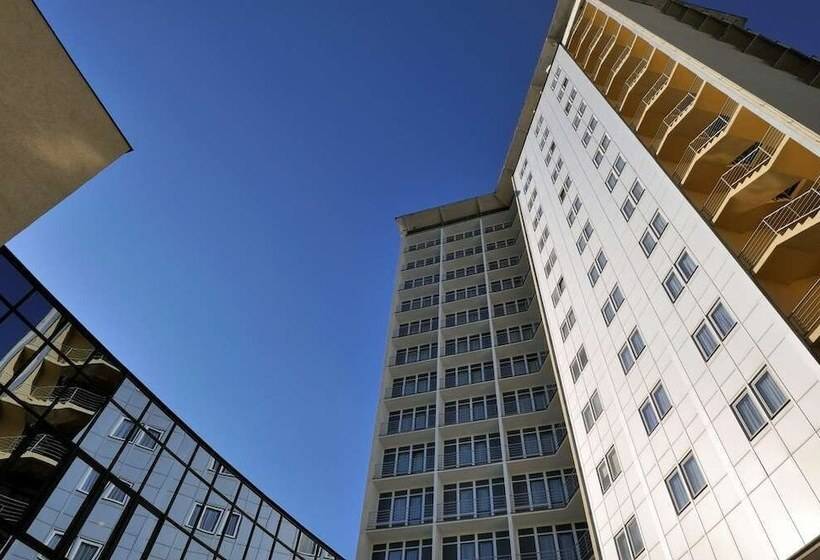 فندق Continental