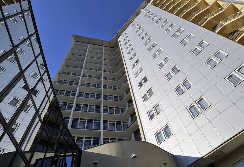 فندق Continental