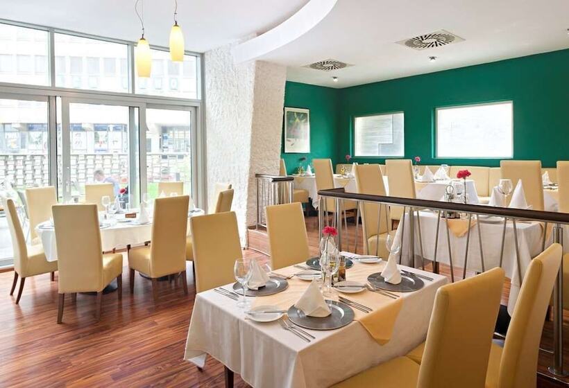 فندق Continental