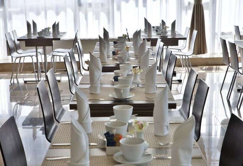 فندق Continental