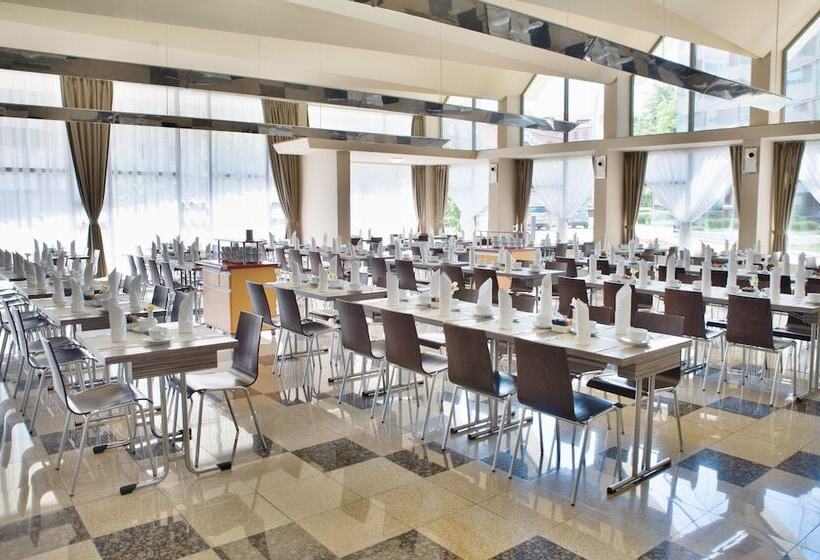 فندق Continental