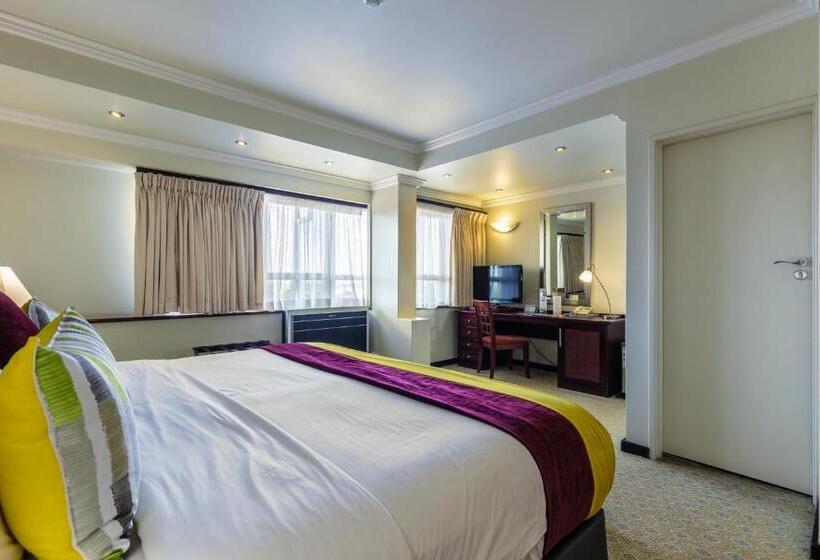 호텔 Cresta President