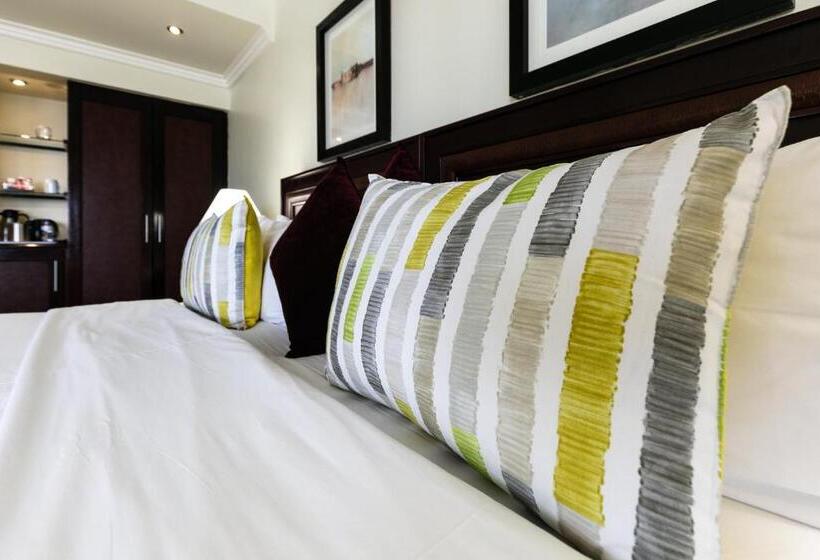 호텔 Cresta President