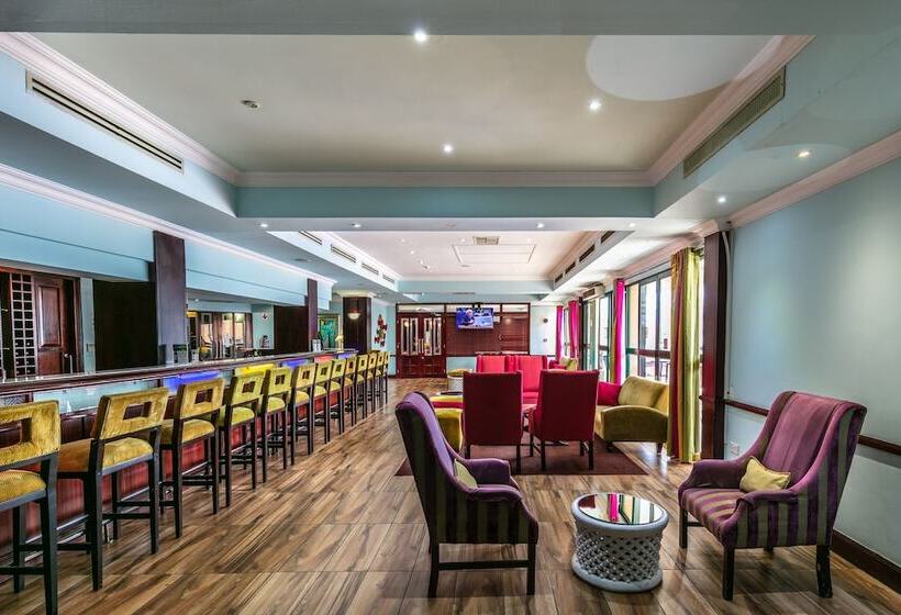 호텔 Cresta President