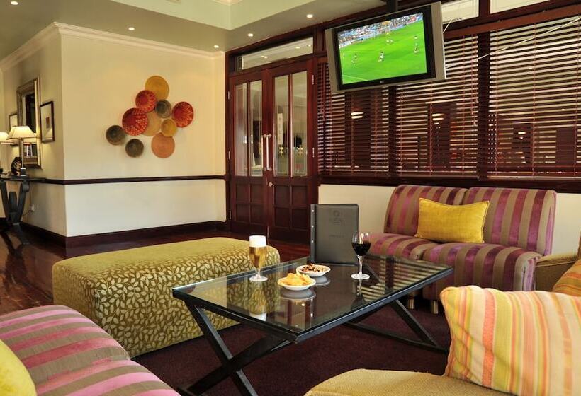 호텔 Cresta President