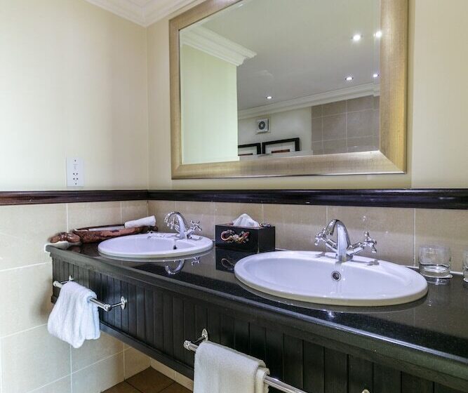 호텔 Cresta President