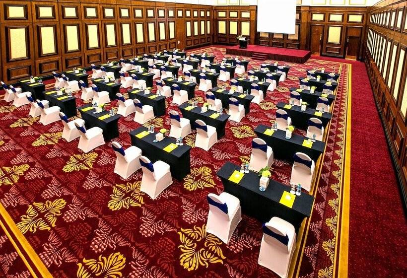 هتل Crowne Plaza Bahrain, An Ihg