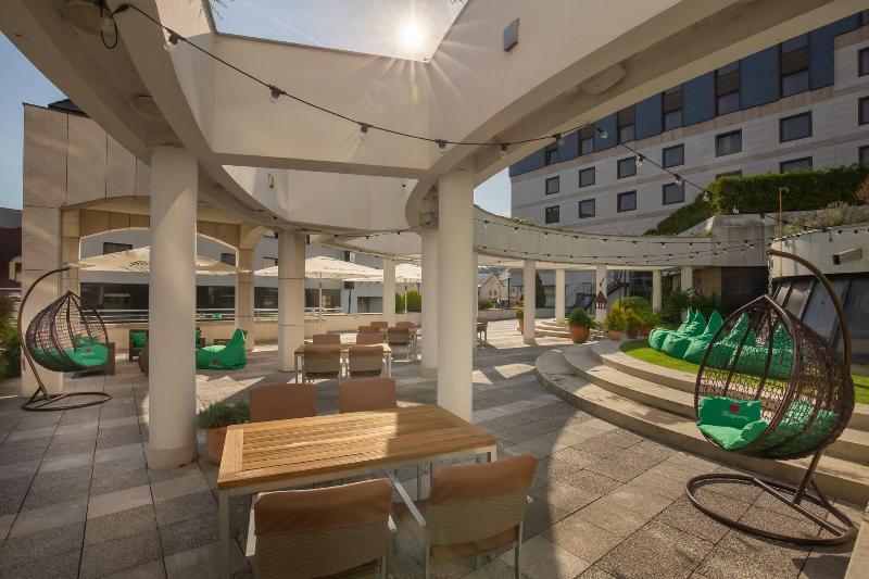 هتل Crowne Plaza Bratislava, An Ihg