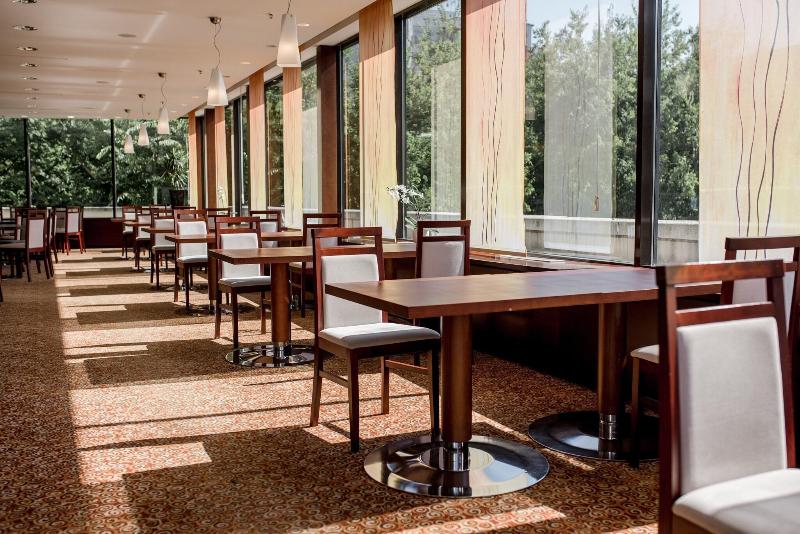 هتل Crowne Plaza Bratislava, An Ihg