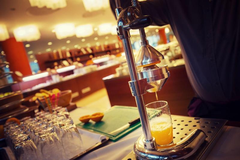 هتل Crowne Plaza Bratislava, An Ihg