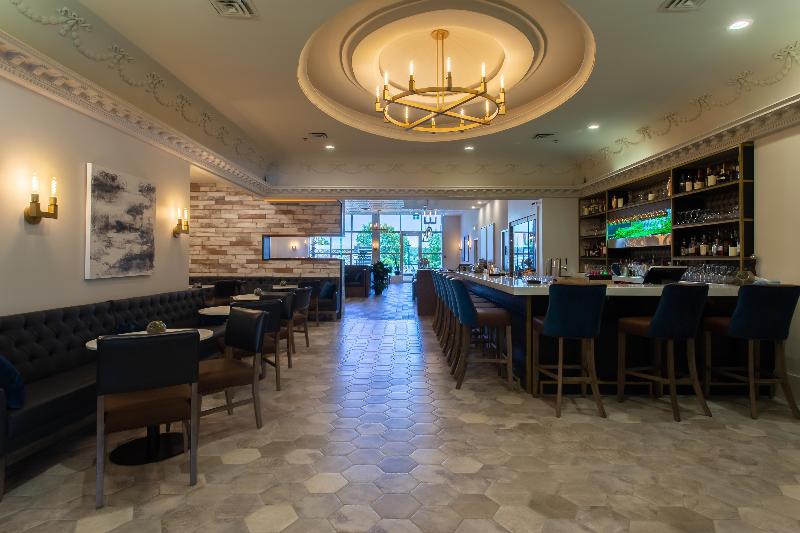 هتل Crowne Plaza Fredericton Lord Beaverbrook, An Ihg