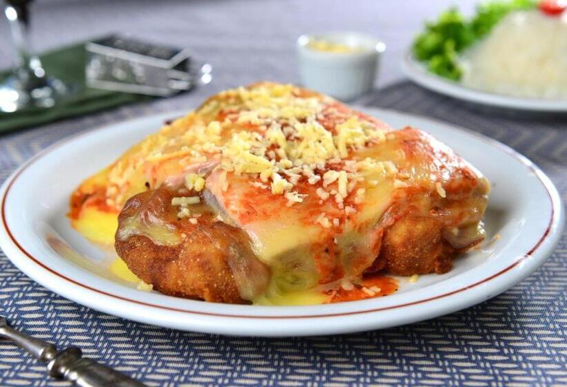 בית מלון כפרי Curi Palace