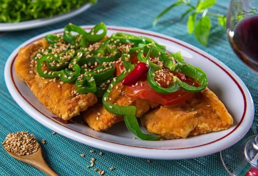 בית מלון כפרי Curi Palace