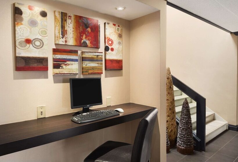 فندق Days Inn By Wyndham Brantford