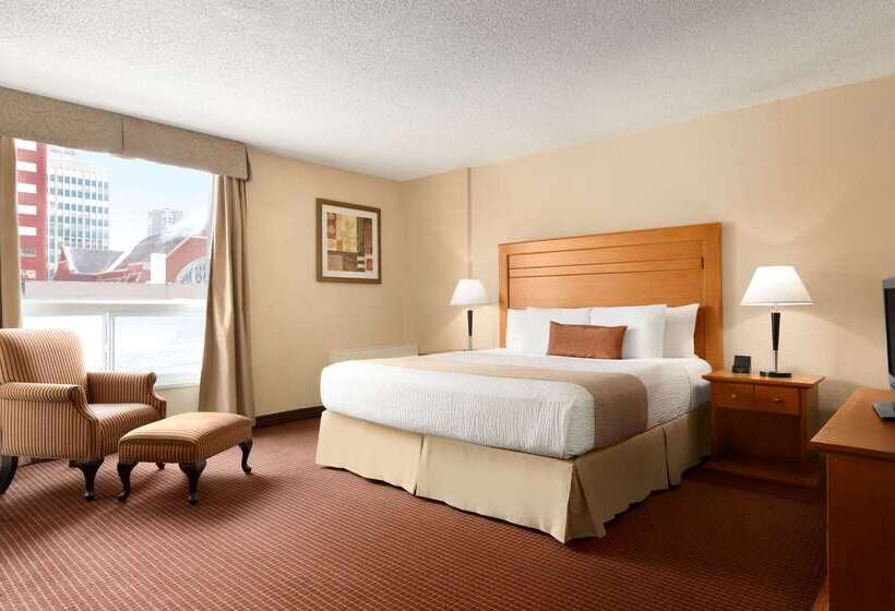 فندق Days Inn By Wyndham Edmonton Downtown